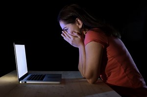 Tips Menulis Deskripsi Diri 300 Karakter di Jobstreet, Lengkap dengan Contoh - Parapuan