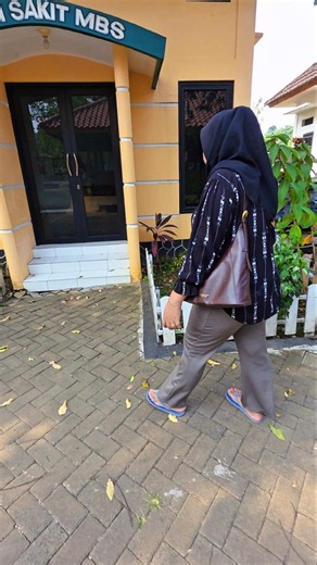 bunda kenapa mau masuk ke rumah sakit mbs gaes #trendingshorts