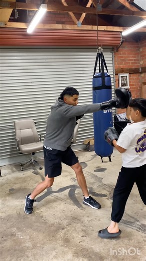When Your Little Brother Holds Pads Better Than Adults 😳 #boxing #boxingpadwork #boxingtraining