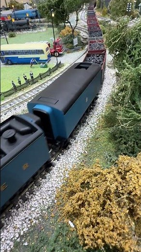 Bittern with two tenders pulling coal down the incline.
