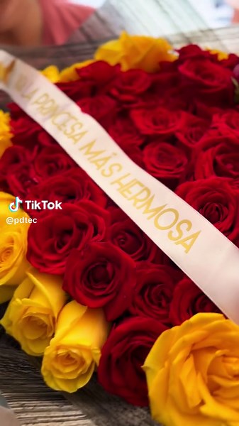 Videos de Pequeños Detalles Teculután (@pdtec) con “Hoy - Valentino Merlo & The La Planta”