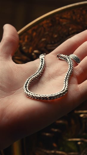 Designs By Maxx on Instagram: "‍ always cooking new stuff The foxtail chain is an all time favorite. It’s simple and beautiful. I love it . . . . . . . . . #mensjewelry #handmadejewelry #handmadebracelet #handmaderings #handmadenecklace #luxuryjewelry #silverjewelry #learntomakejewelry #jewelrycourse #jewelrymaking #mensnecklace #mensbracelet #mensrings"