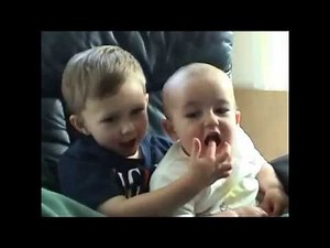 Ίσως το πιο αστείο βίντεο με μωρά (Επικό βίντεο)