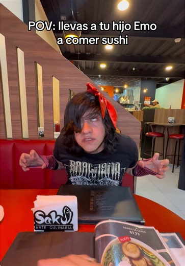 Crossover de humor y sushi en SAKU SUSHI