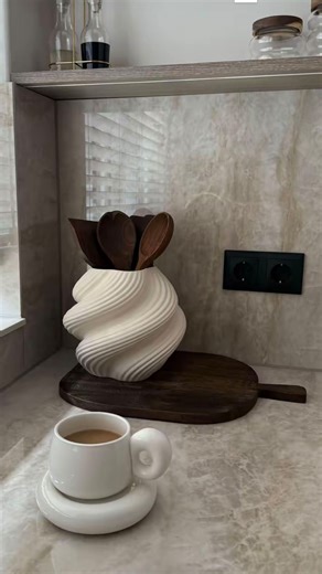 Eya.beauuty💄 on Instagram: "Vous voulez savoir comment obtenir des produits 0€ sur Temu ? @temu_france @temu Le lien est dans ma bio ! ✅ Disponible instantanément pour tous les utilisateurs ! 👇 Veuillez suivre ces étapes : 1️⃣ Cliquez sur le lien dans mon profil 2️⃣ Entrez mon code promo [alf400932] dans la barre de recherche 3️⃣ Obtenez immédiatement des articles à 0€ sur Temu"