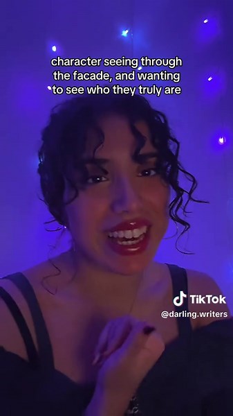 #bookplots #bookprompts #writingprompts #trope #writersblock #writers #books #writertok #curlyhair #ledlights #latina #fantasy #fantasytropes