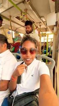 বাসে করে নাসিক স্টেশন যাচ্ছে