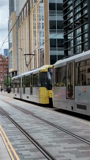 Metrolink tram on Mosley Street in Manchester (June 2026)