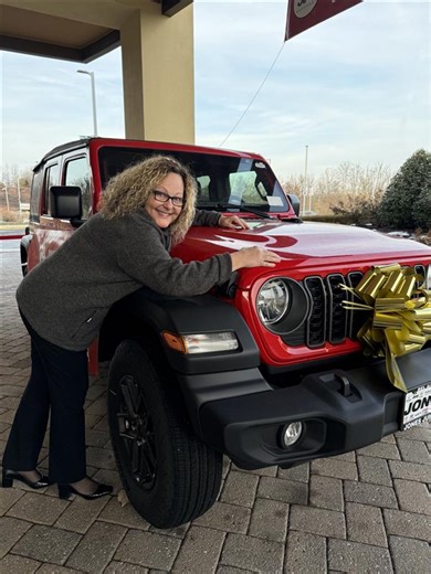 Amy’s got the details, you’ve got the chance. Here’s how to get in on the Jeep giveaway Special thanks to Jones Junction for working with us for this giveaway! For more details on this promotion, visit our website: https://bit.ly/3KN3lTI. Please play responsibly, for help visit mdgamblinghelp.org or call 1-800-GAMBLER. | Hollywood Casino Perryville