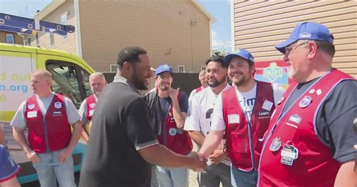Jerome Bettis helps builds homes in Pittsburgh with Habitat for Humanity
