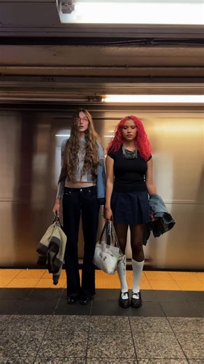 𝒥𝒶𝓏𝓂𝒾𝓃𝑒 𝐵𝓇𝑜𝓌𝓃⋆˙⟡ on Instagram: "listening to Lorde is a religious experience dc: @anthonyhaynes09 #lorde #lordeconcert"