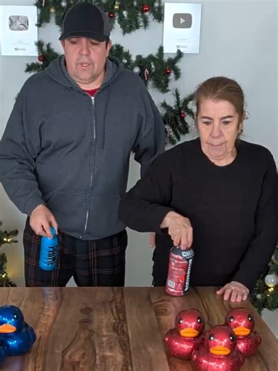 Mom vs Son Bottle Flip Duck Tic Tac Toe! 🦆🦆🦆 #games #fungame #partygame #tictactoe