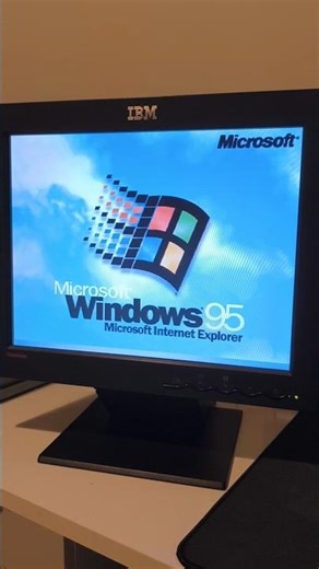 Windows 95 PC, first boot! #windows95 #retrogaming #retrocomputer