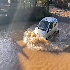 Rufford Ford -- Vehicles vs DEEP water compilation | Discover TV
