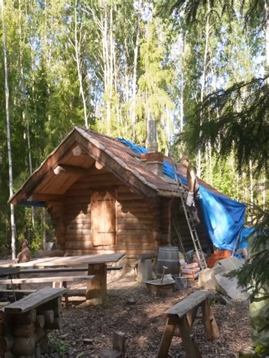 Build A Stone Chimney For The Log Cabin | Mighty Banana