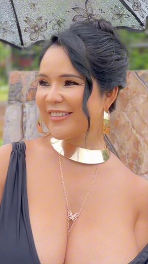 Duangduen Chambers on Reels