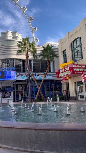 Exploring The Linq Promenade in Las Vegas