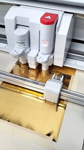 Add shine with every line with the Silhouette Heat Pen! ✨ | Tees and Prints