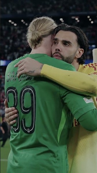 Only they know what a penalty shootout feels like. #psg #safonov #ucl #championsleague