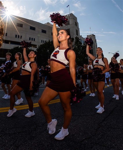 IT’S SHOWCASE DAY!! We are so excited to show you all we’ve been working on and can’t wait to hit the nationals stage this Friday!! Here’s how the HighTechs would describe our jazz routine… stay tuned 👀