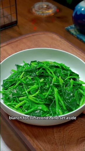 Spinach prepared this way is surprisingly delicious. #cooking #foodtutorial #recipe