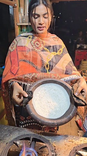 কি কি উপকরণ দিয়ে তৈরি হয় খোলা জালি পিঠা দেখুন। #localview #streetfood #trending #viral | Local View