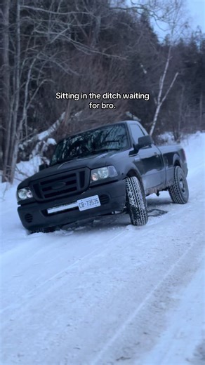 2wd sucks bro #fordranger #winter #ditch #stuck | ford ranger