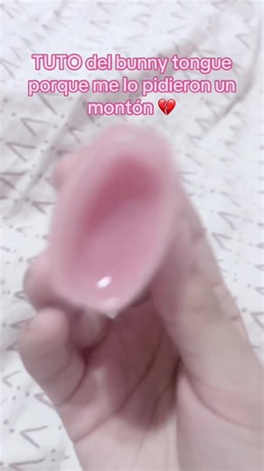 Tutorial de Bunny Tongue: ¡Brilla con Glossy Lips!