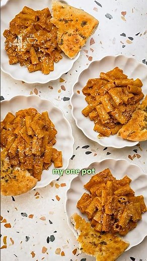 One Pot Mushroom Rigatoni | #cheapdinner #pasta #budgetrecipe #easymeals #dinnerideas