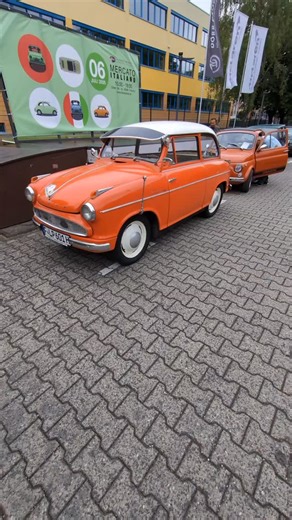 Kuchenblech Mafia on Instagram: "Der Lloyd Alexander gehört zu den mobilisierenden Kleinstwagen des deutschen Wirtschaftswunders. Wer den nicht scheut, fähr Lloyd! Dieser Spruch war mit dem Alexander TS passe! Der Clip stammt aus meiner Dokumentation Was geschah mit Borgward?"