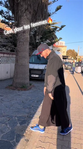 Explore the Latest Trends in Women's Sportswear