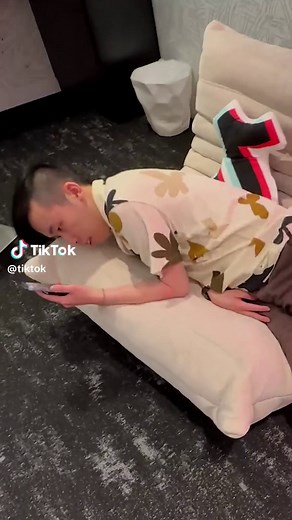 and i oop 🤷 #TalkingToTheMoon