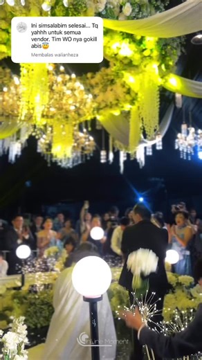 Wedding Organizer Pangkalpinang on Instagram: "Mari skip BTS angkat angkat meja,kursi, seng yang rusak dan drama drama ngeringin area pesta dari air ( karna ga sempet videoinnya pas rempong 🤣🫶✌️) Tapi percayalah banyak keringat tercurah dibalik pesta Rumah Rasa Gedung keren ini 🤍🤍🤍 Thanks to all vendor dan keluarga yang sangat helpfull 🫶🫶🫶"