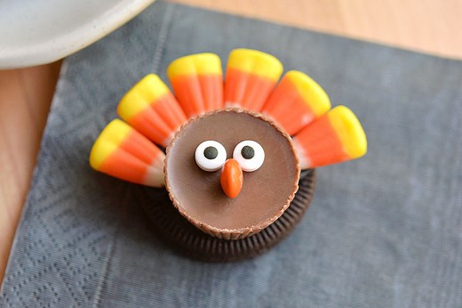 Chocolate Turkey Thanksgiving Treats | Oreo Turkey Treats for Kids