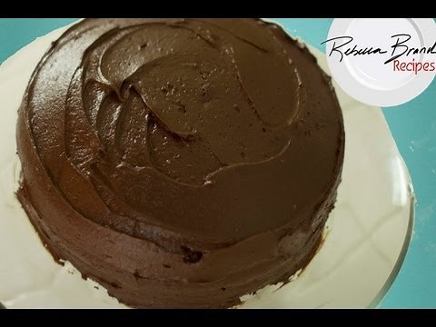 HOW TO MAKE CHOCOLATE CAKE