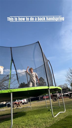 This is how to do a back handspring tutorial ￼