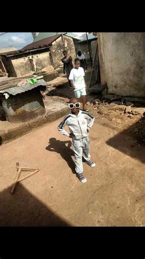 isaac maxwell (@isaacmaxwell)’s videos with original sound - isaac maxwell