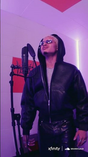 ‪@DESTINCONRAD‬ bringing LOVE to #TheBooth, presented by ‪@xfinity‬ #XfinityPartner