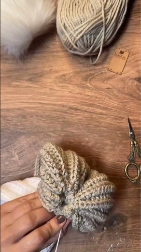 Classic Beanie Crochet Pattern (Easy Beginner Beanie) #crochet #crochetpattern #crochettutorial