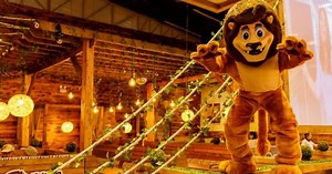 Restaurante temático Mundo Animal conta com espaço kids e brinquedão na unidade Vila Ema