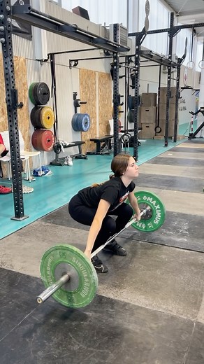 POWER SNATH @maariacervvera 🏋️‍♂️ . . WEIGHTLIFTING . 👉TODOS LOS DÍAS . 📆 de Lunes hasta el Sábado tarde . ➡️consulta ya nuestros horarios 🧐 . NO DEJES PARA MAÑANA LO QUE PUEDAS HACER HOY….. . Solo tú eres el dueño de tus resultados!!! • • • • 🗣️ PIDE YA TU CLASE DE PRUEBA GRATUITA. • • 📈 @halteromolinsprogram @brendagola @majomein @ivetteyvuelve @edgarhaltero @davidsoriahaltero - Para más ℹ️: 📩 oficinahalteromolins@gmail.com 📲 WhatsApp 628231180 Por DM. | Club Halterofilia Molins de Rei