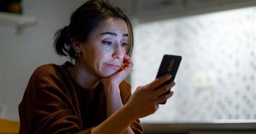 Phone etiquette do's and do not's from an etiquette expert