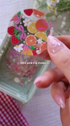 Open mystery pack & make circle keychain with me 😍💖