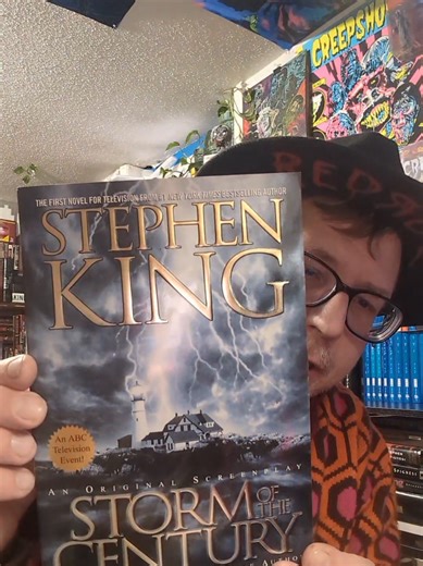 Sixty Seconds Of Stephen The Paperback Release if Storm Of The Century Feb 1st #StephenKing #StormOfTheCentury