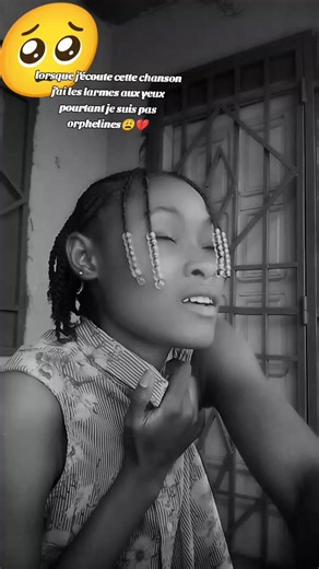 Vidéos de juju la Terminator (@jujulaterminator) avec son original - saïra la reine mère 💗🤫