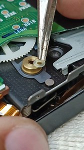 Learn how to clean the Walkman flywheel easily. Quick tips to keep your cassette player running smoothly. SONY WM-EX811 Electronics repair, restoration, and DIY tutorials. Find step-by-step guides to fix and restore your electronic devices. Subscribe for top repair tips and projects! #electronics #diy #repair #restoration | Mr. Mend