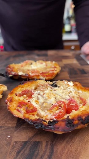 43K views · 1.1K reactions | Savoury tarts with caramelized onions, feta, and grape tomatoes... Ufff  See recipe in comments below. | DAVID ROCCO | Facebook