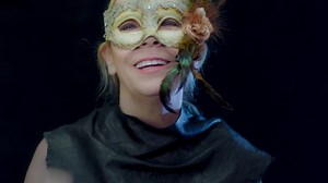 Rickie Lee Jones - Lonely People. From te album "Kicks". | Rickie Lee Jones