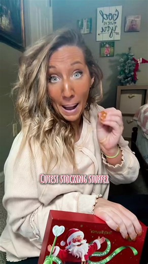 This viral Music Lollipop is the cutest stocking stuffer I've grabbed this year 🎄Kids love the little musical notes it makes - such an easy, affordable holiday treat while it's still in stock! #MusicLollipop #tiktokmademebuyit #holidaygiftsforkids #christmas2025 #tiktokshopcreatorpicks