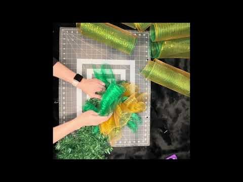 DIY Mardi Gras Swag, DIY Deco Mesh
